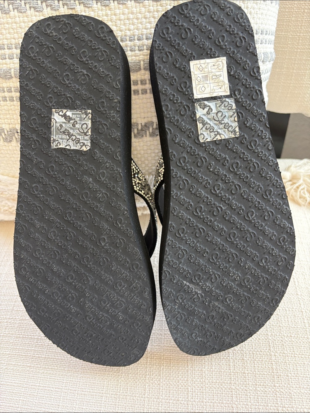 Cali from Skechers yoga foam with Sparkling Floral Crystal Straps - Picture 6 of 6